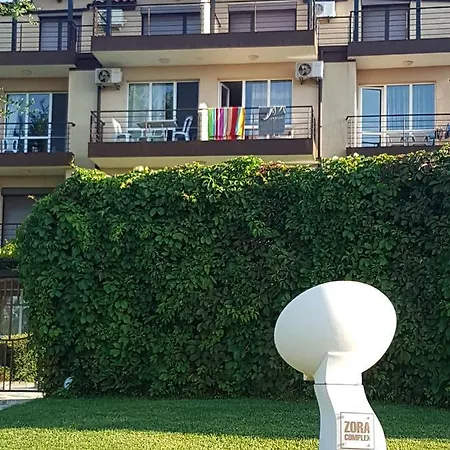Apartment Zora *